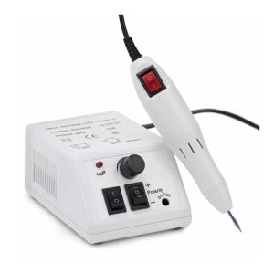 Sada na manikúru a pedikúru s nastavitelnou rychlostí a brusnými hlavami