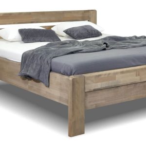 Zvýšená postel dvoulůžko z masivu Primátor, masiv buk