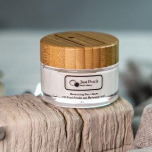 Hydratační pleťový krém s perlovým práškem a kyselinou hyaluronovou SPF 15 Feel Pearls 15ml