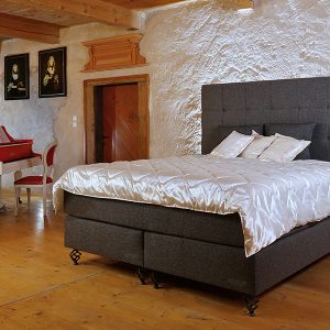 Kontinentální postel President Rozměr: rozměr čela 150/180 cm + 2ks boxy 90/200 cm