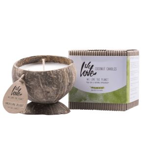 Sójová svíčka v kokosovém ořechu "Darjeeling Delight" We Love the Planet 190 g