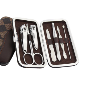 7dílná sada na manikúru a pedikúru v elegantním pouzdře