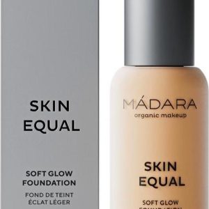 MÁDARA Make-up s SPF 15, Sand 40 30 ml