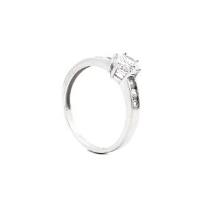 Zlatý zásnubní prsten ALINA