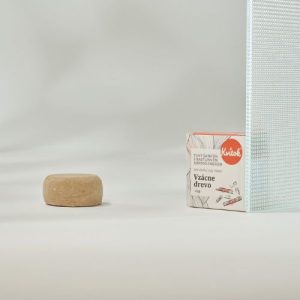 Tuhý šampon na vlasy Vzácné dřevo Kvitok 25g