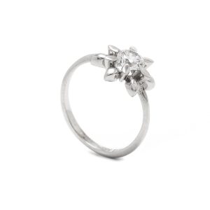 Zlatý dámský prsten Dilari