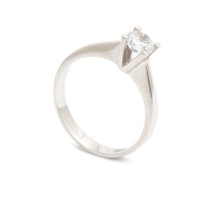 Zlatý zásnubní prsten Lupita