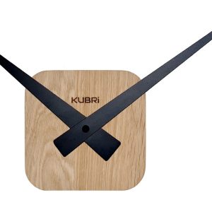 Minimalistické dubové hodiny české výroby KUBRi 0037
