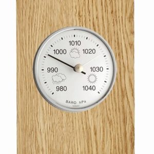 KUBRi 0222STF – špičkový barometr s vynikající citlivostí v dubovém rámu