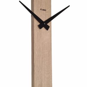 KUBRi 0111 – Dubové hodiny české výroby s minimalistickým designem