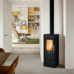 Krbová kamna Eva Calor Regina černá