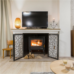 Krbová kamna HAAS+SOHN Foresta s dlažbou dekor dřevo