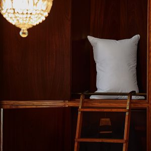 Picaso manufactury Péřový polštář Charmbed Secret Rozměr: 50 x 70 cm