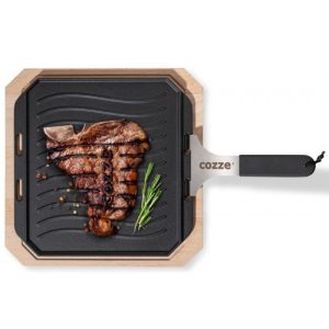 Litinová pánev s dřevěným tácem Cozze 33×33 cm