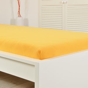 B.E.S. – Petrovice, s.r.o. Prostěradlo JERSEY dětské – Sytá žlutá Rozměr: 60 x 120