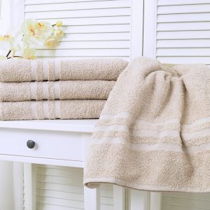 B.E.S. – Petrovice, s.r.o. Bavlněný froté ručník Standard – Beige Rozměr: 30 x 50