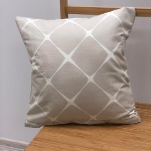 B.E.S. – Petrovice, s.r.o. Bavlněný potah na polštářek 40×40 – vzor Adria Beige