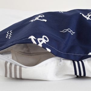 B.E.S. – Petrovice, s.r.o. Potah na polštář z bavlny 70×90 – Marine Blue and White