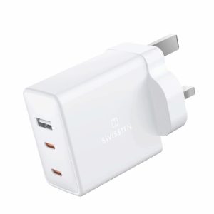 SWISSTEN Síťový adaptér GaN 2x USB-C + 1x USB 70W pro UK zásuvku