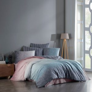 B.E.S. – Petrovice, s.r.o. Povlečení BAVLNA RENFORCE GOLD – Brezee Grey Rozměr: 200 x 220 + 2x 70 x 90