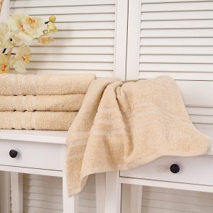 B.E.S. – Petrovice, s.r.o. Bavlněný froté ručník Classic – Krémový Rozměr: 50 x 100