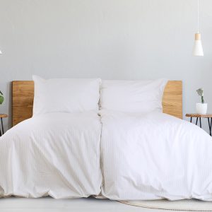 B.E.S. – Petrovice, s.r.o. Povlečení ATLAS GRADL 140×200 + 70×90 pruh 0,8 cm, hotelový uzávěr