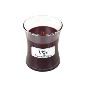 Vonná svíčka WoodWick malá – Black Cherry 7 cm x 8 cm 85 g